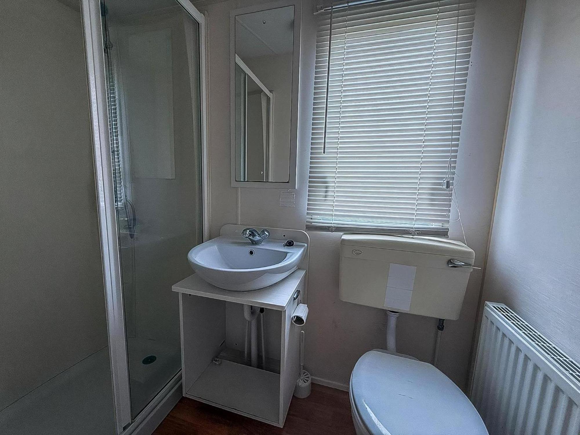 Great 8 Berth Caravan For Hire At St Osyth Beach In Essex Ref 28123Gc Clacton-on-Sea Exterior foto
